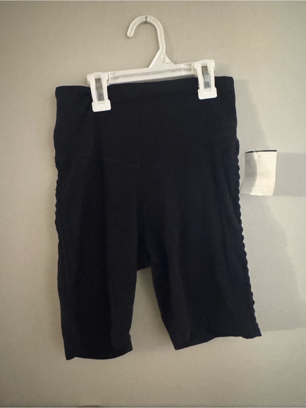 BNWT, Offline, black biker shorts, size medium